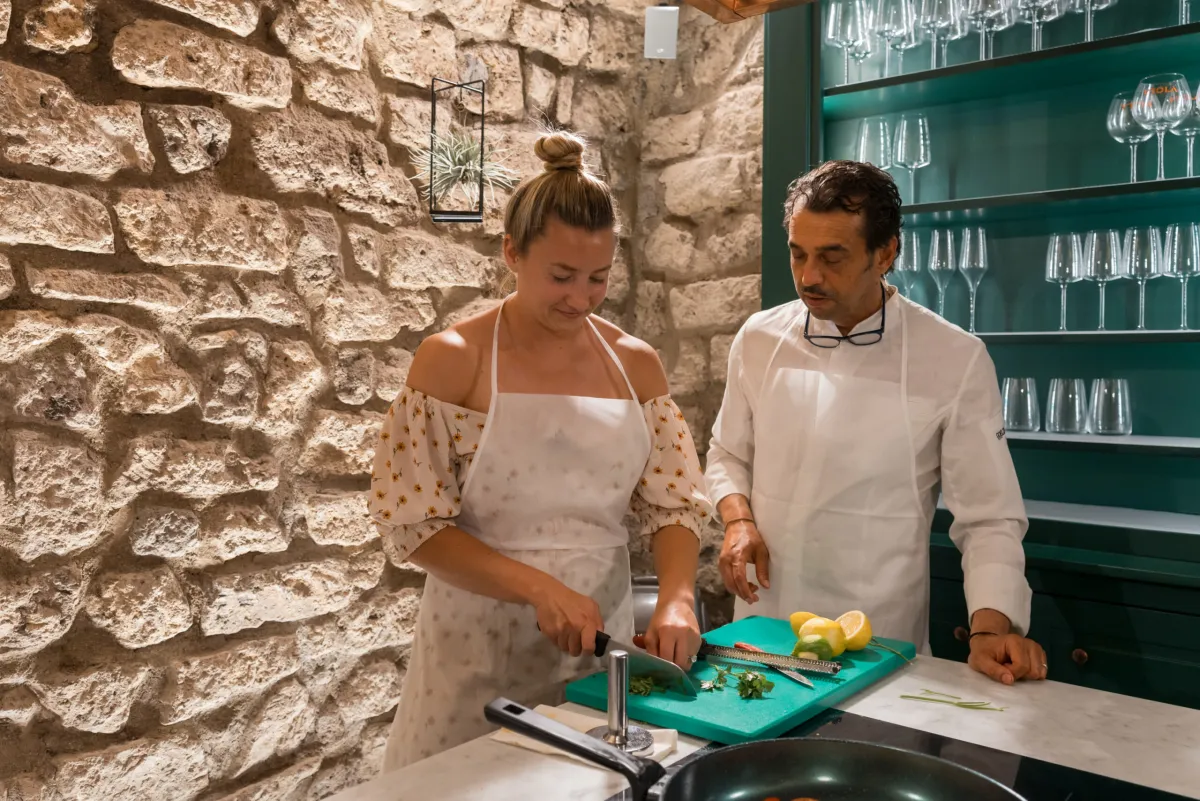 CHEF COOKING CLASS –
